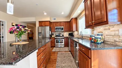 Property 26-9999 - Photo 5