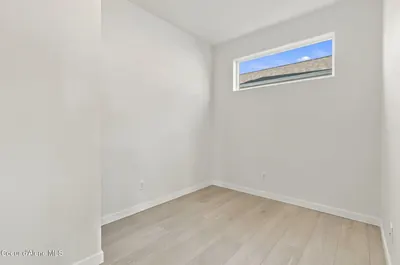 Property 26-10556 - Photo 28