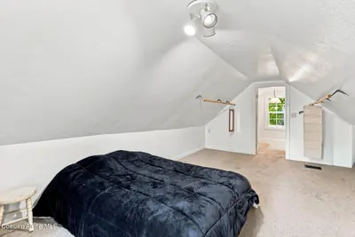 Property 26-8332 - Photo 11