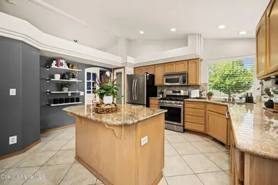Property 26-7817 - Photo 7