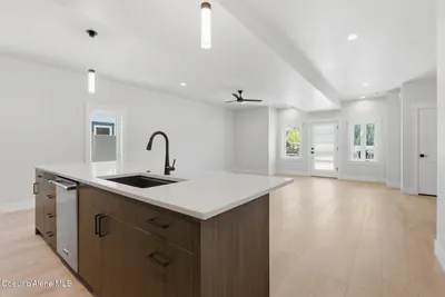 Property 25-10000 - Photo 11