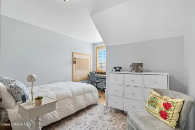 Property 26-6817 - Photo 43