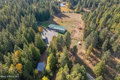 Property 26-10325 - Photo 51