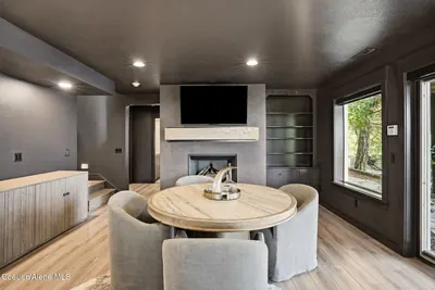 Property 26-7889 - Photo 53