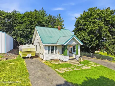 Property 26-8227 - Photo 2