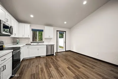 Property 26-10598 - Photo 16
