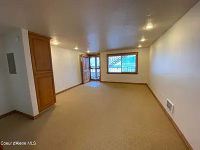 Property 26-10502 - Photo 10