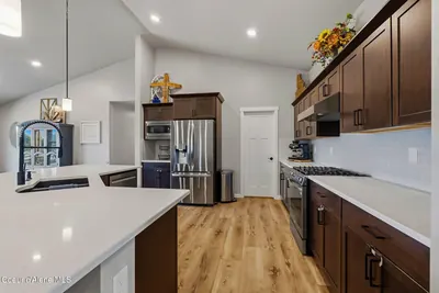 Property 26-10379 - Photo 11
