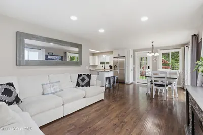 Property 26-10323 - Photo 13