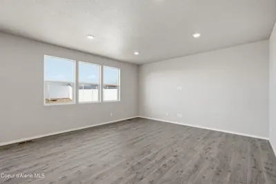 Property 26-9187 - Photo 3