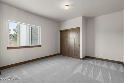 Property 26-9812 - Photo 26
