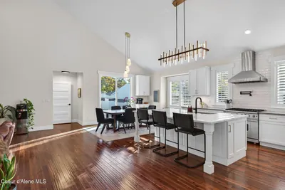 Property 26-10381 - Photo 9