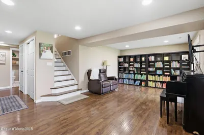 Property 26-10323 - Photo 25