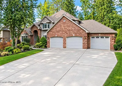 Property 26-10214 - Photo 1