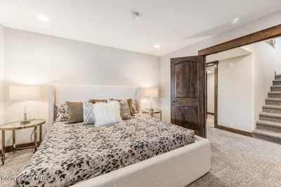 Property 26-9148 - Photo 32