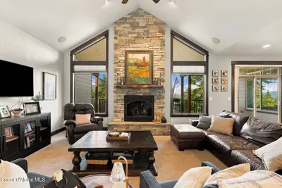 Property 26-10573 - Photo 22