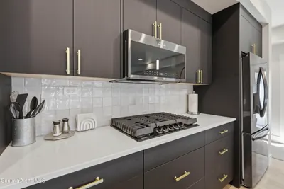 Property 26-8810 - Photo 5