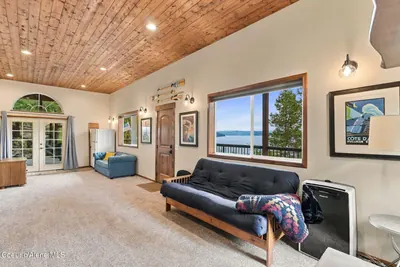 Property 26-9516 - Photo 27