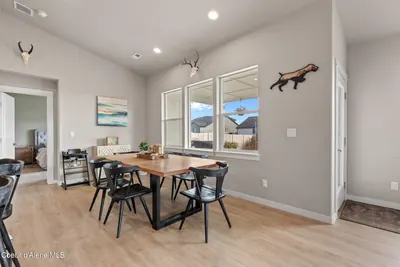 Property 26-10140 - Photo 11