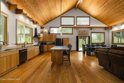 Property 26-7605 - Photo 28