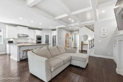 Property 26-9715 - Photo 11