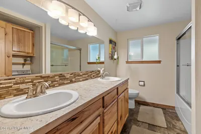 Property 26-8673 - Photo 35