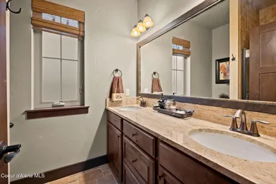 Property 26-10438 - Photo 21