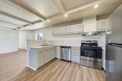 Property 26-10046 - Photo 5
