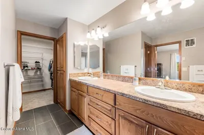 Property 26-9412 - Photo 40