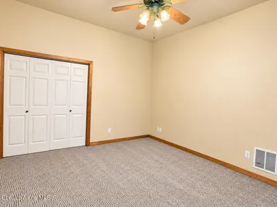 Property 26-10525 - Photo 42