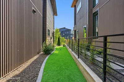 Property 26-7895 - Photo 51