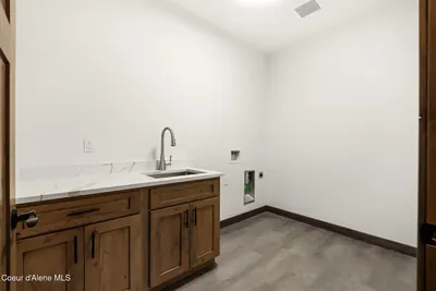 Property 26-7931 - Photo 26