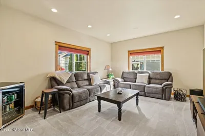Property 26-10133 - Photo 25
