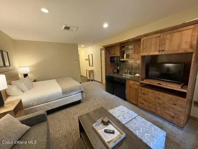 Property 26-8759 - Photo 1