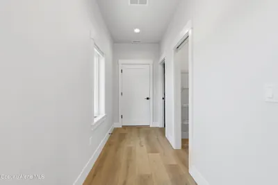 Property 26-9616 - Photo 10