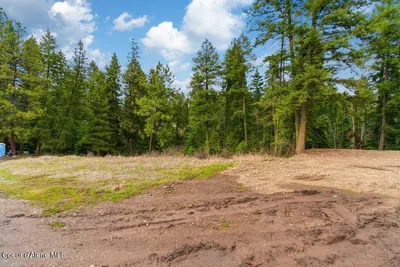 Property 26-2352 - Photo 2