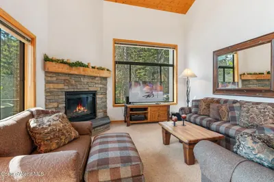 Property 26-5528 - Photo 6