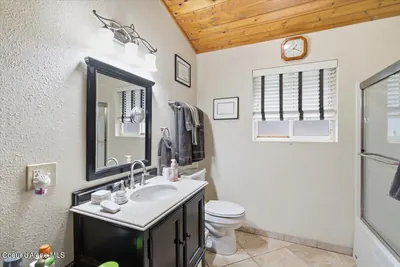 Property 26-10392 - Photo 27