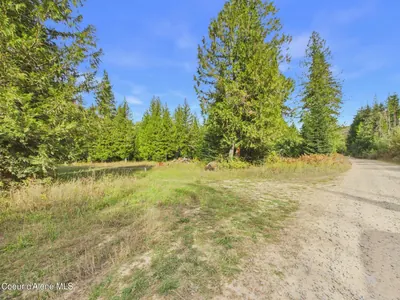 Property 26-10056 - Photo 2