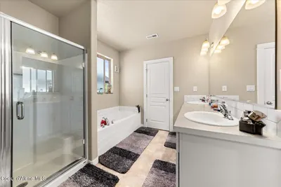 Property 26-5176 - Photo 39