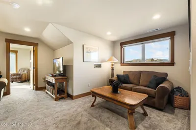 Property 26-8693 - Photo 42