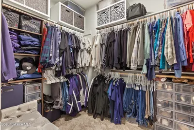 Property 26-10446 - Photo 22