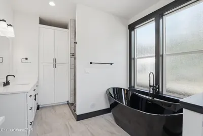 Property 26-2327 - Photo 27