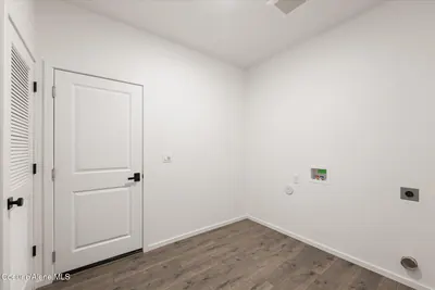 Property 26-10322 - Photo 19