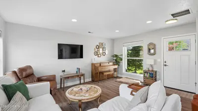 Property 26-6281 - Photo 2