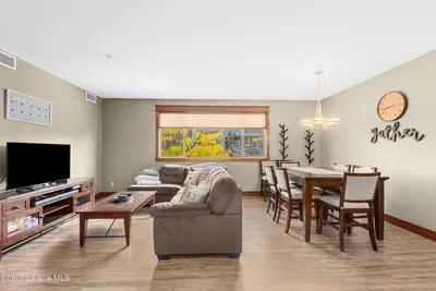 Property 26-10558 - Photo 10