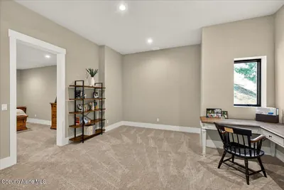 Property 26-10049 - Photo 43