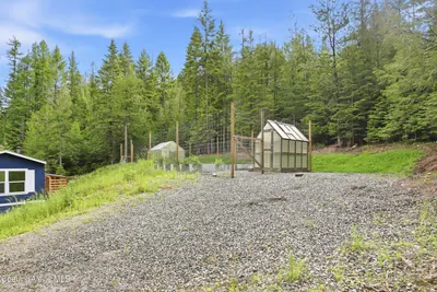 Property 26-8733 - Photo 30