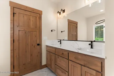 Property 26-9301 - Photo 38