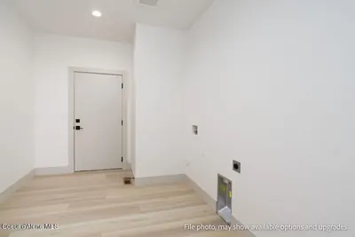 Property 26-3233 - Photo 26
